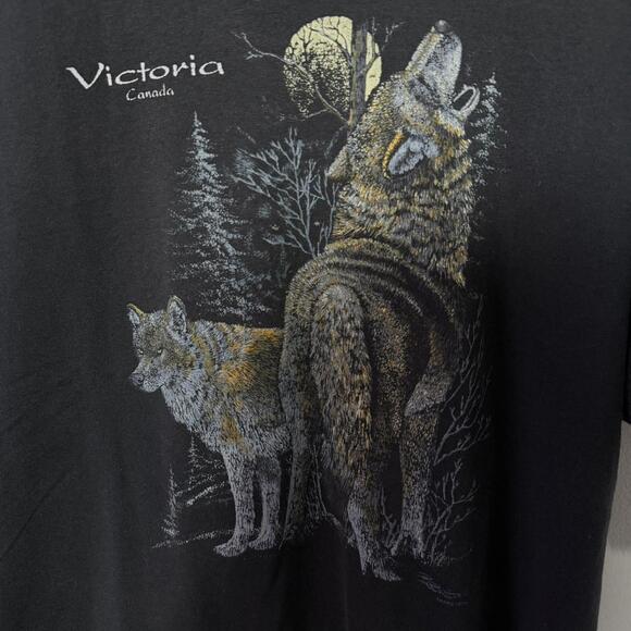 Victoria Canada black wolf graphic tee Size L #graphictee - Picture 2 of 4